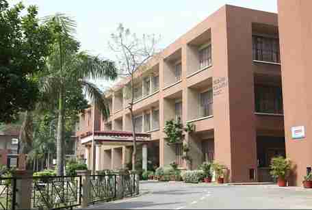 DAV Institute of Engineering and Technology (DAVIET)